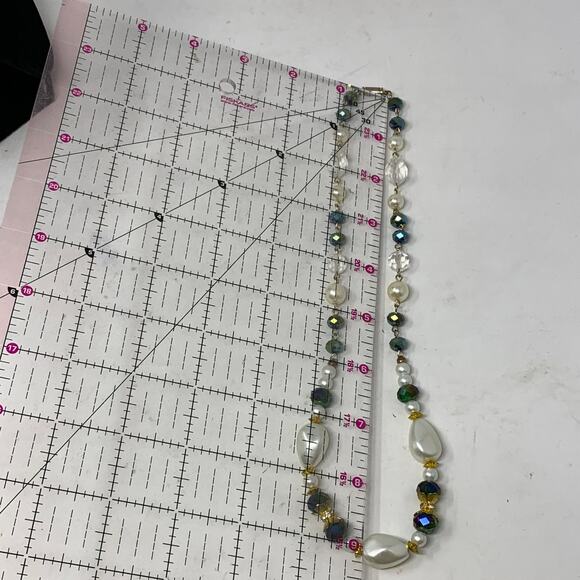 Handmade Artisan Beaded Necklace White Pearlescent Beads Multicolor Gold Tone - Picture 6 of 6